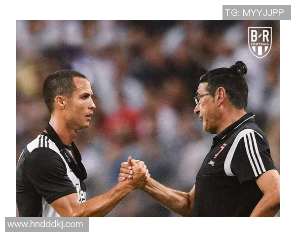 伞状头型的足球明星们如何在赛场上展现独特魅力与风采 伞状头型的足球明星们如何在赛场上展现独特魅力与风采